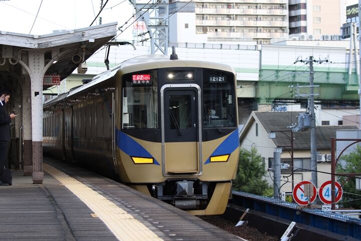 072