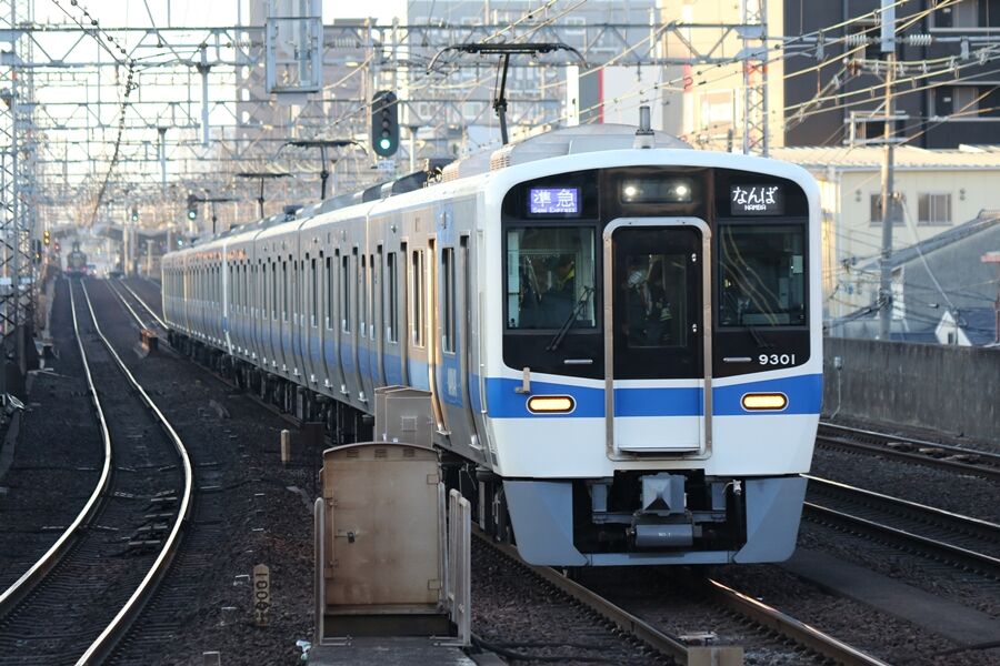 002