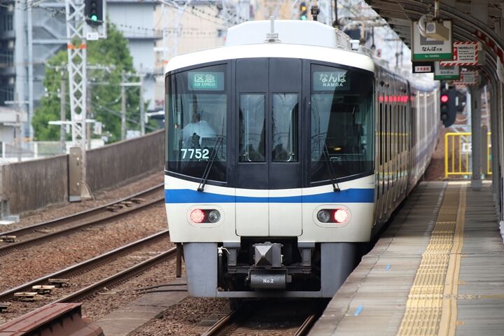 056