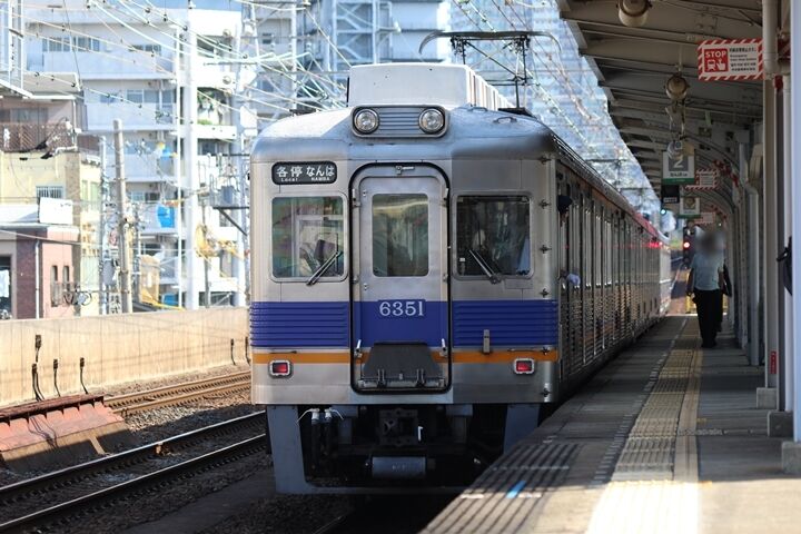200
