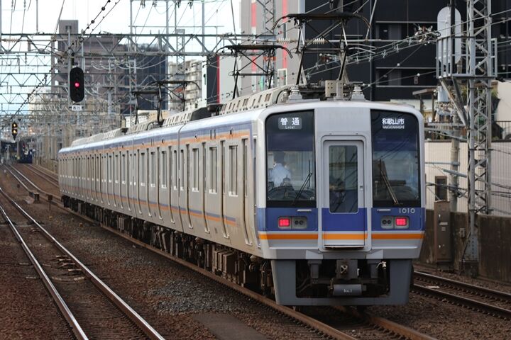 064