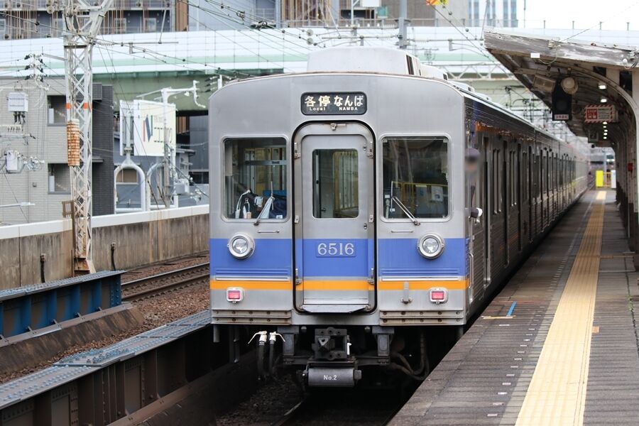 040