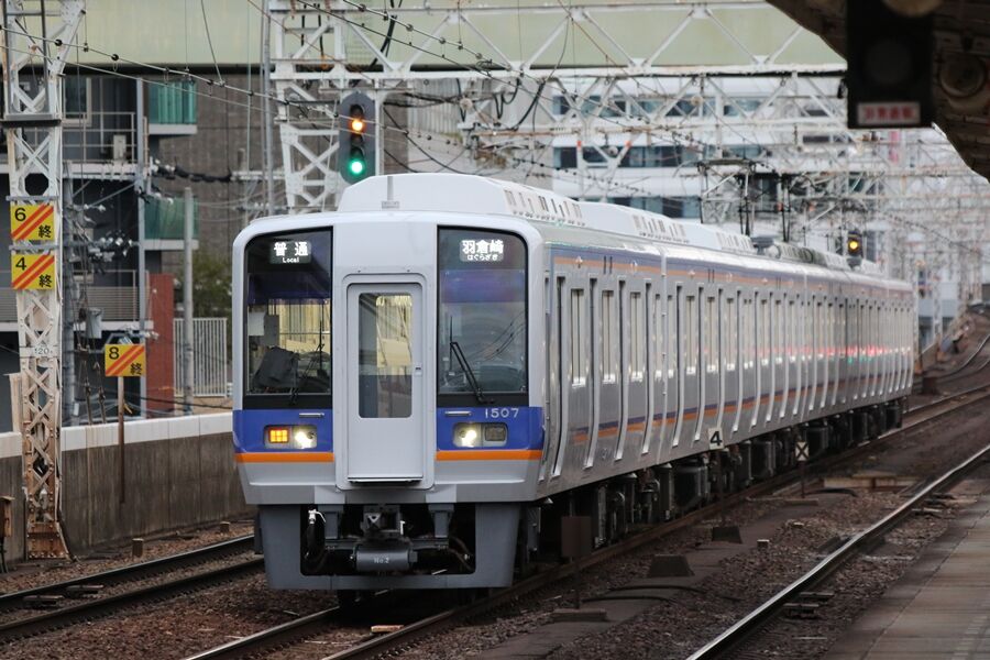 016