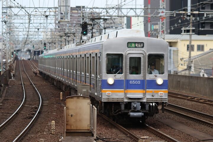 005