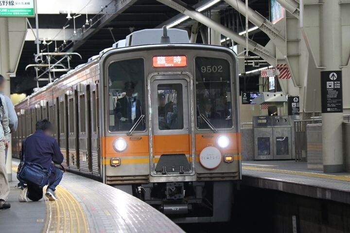 002