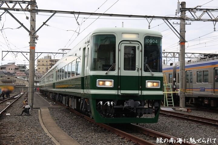 125
