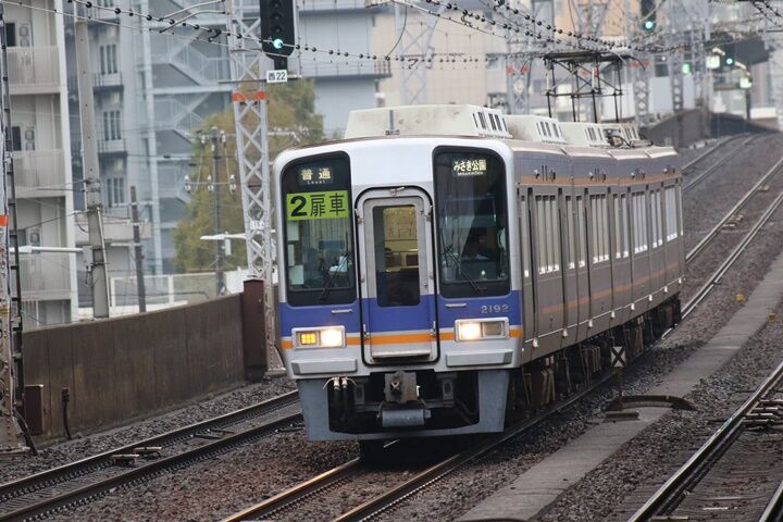 030