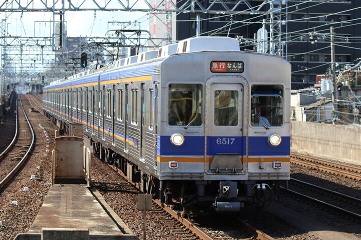 250