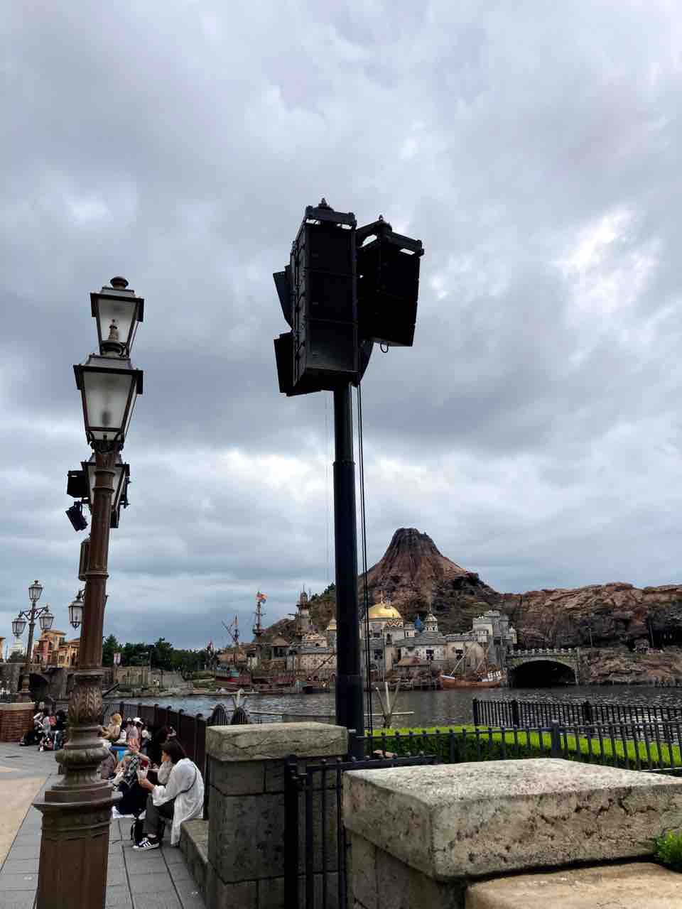 スピーカー巡り シー編 ディズニーの音響を解析したい限界dオタのブログ スピーカー巡り シー編 ディズニーの音響を解析したい限界dオタのブログ