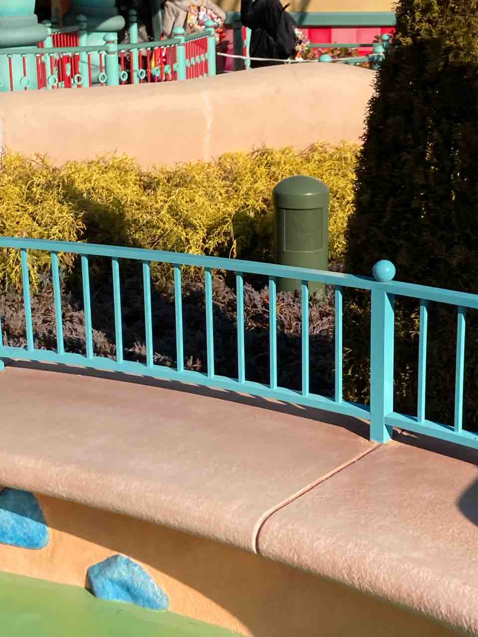 スピーカー巡り ランド編 ディズニーの音響を解析したい限界dオタのブログ スピーカー巡り ランド編 ディズニーの音響を解析したい限界dオタのブログ