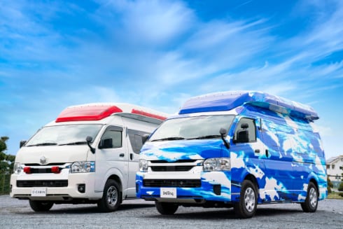 配慮の過剰？青い救急車が出現！驚きのデザインにネット騒然…