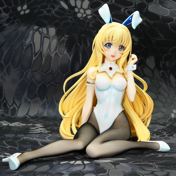 ゴブリンスレイヤー 女神官 バニーVer. 1/4 完成品フィギュア