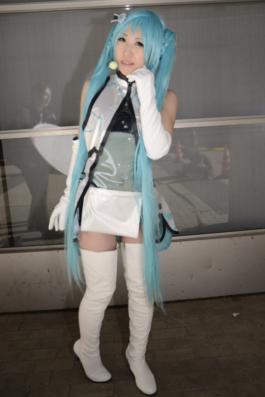 ss-TKG_3191_001coller