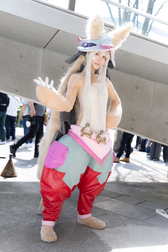 AAEB3BF5-17C0-4772-81BE-257369322D14