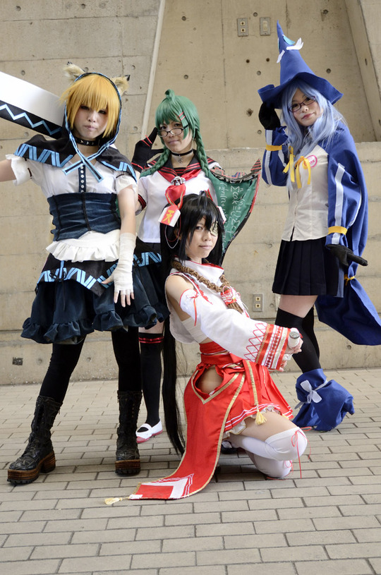 ss-TKG_3064_001coller