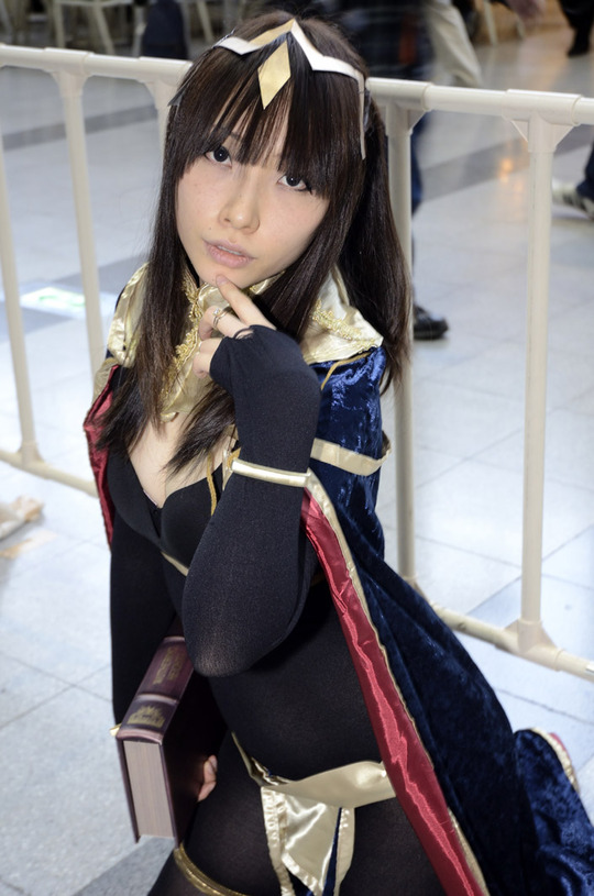 ss-TKG_2551_001coller