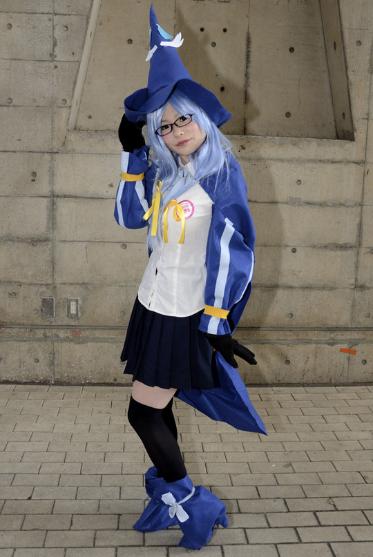 ss-TKG_3073_001coller