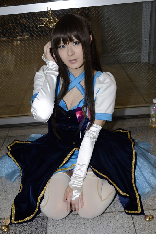ss-TKG_2244_001coller