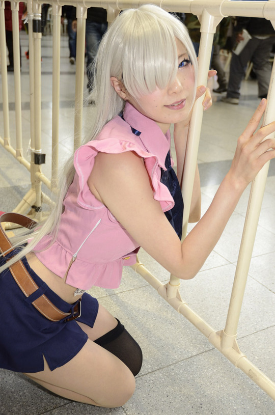 ss-TKG_2521_001coller