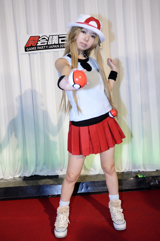 ss-TKG_1589_001coller