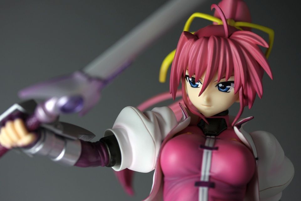 アルター シグナム 魔法少女リリカルなのはstrikers レビュー 隠れオタクの秘密基地