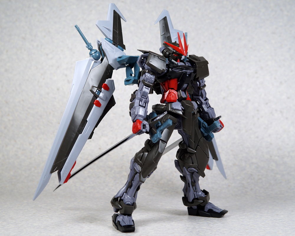 MG 1/100 ガンダムアストレイノワール 製作03 パチ組み完成！ : こーの
