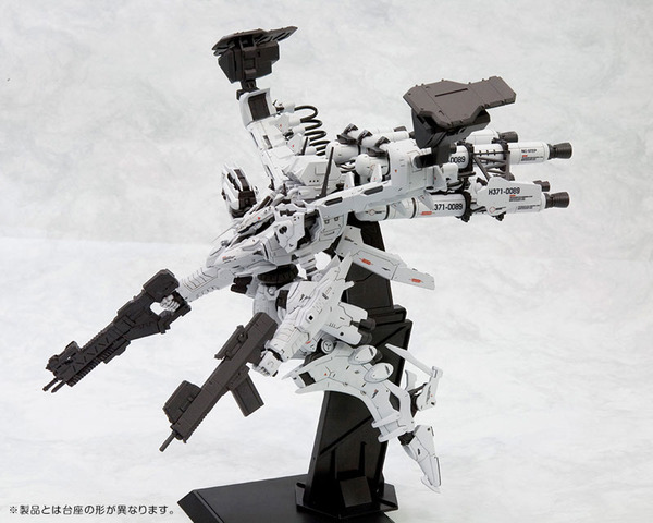 通常成型色で新たに登場！コトブキヤ「アーマード・コア ラインアーク