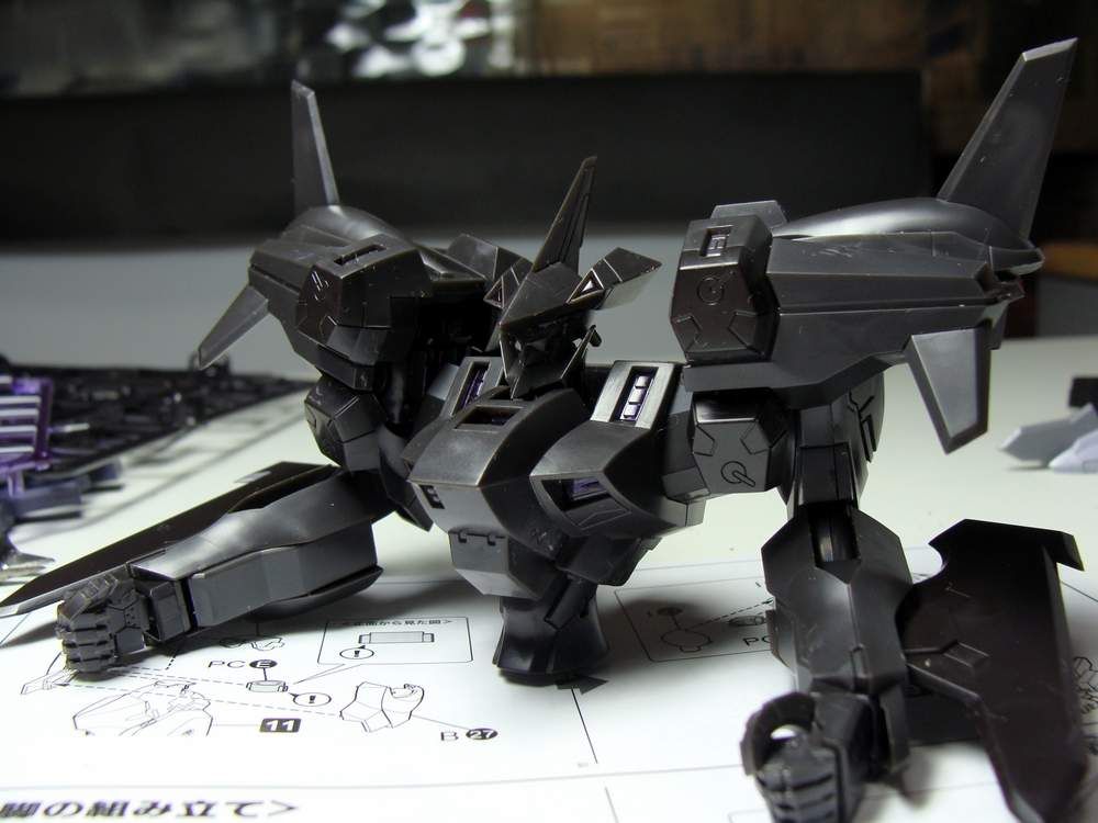 Ef 00 タイフーン ヴィルフリート アイヒベルガー少佐機 製作02 パチ組み その2 上半身完成 こーのーどちゃかてきんl 立体版 Ef 00 タイフーン ヴィルフリート アイヒベルガー少佐機 製作02 パチ組み その2 上半身完成 こーのーどちゃかてきんl 立体版