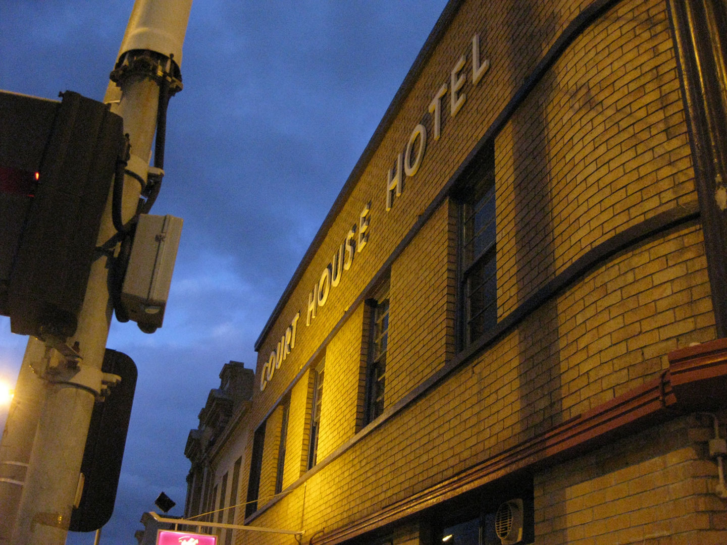 foo bar baz Court House Hotel (North Melbourne, Melboure) foo bar baz Court House Hotel (North Melbourne, Melboure)