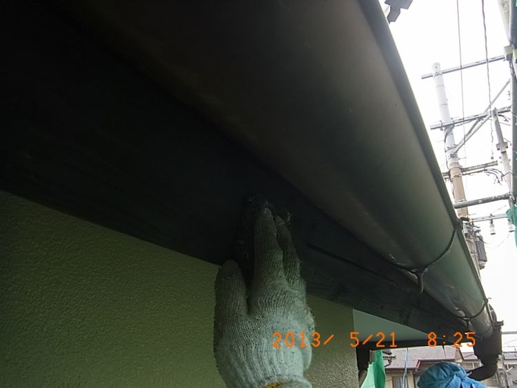 R0016702