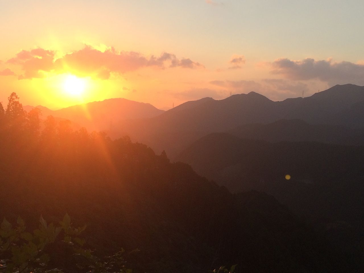 からの朝焼けと山 英語 Samtik からの朝焼けと山 英語 Samtik