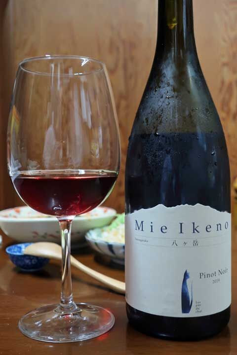 Domaine Mie Ikeno Pinot Noir 2019 ミエイケノ 2019 Domaine Mie Ikeno Pinot Noir - CellarTracker