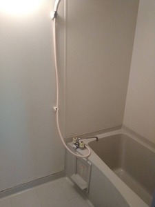 53351