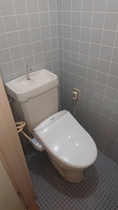 49721
