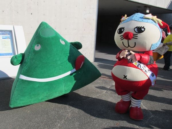ペロリン 北摂百貨天 ご当地キャラ展示室
