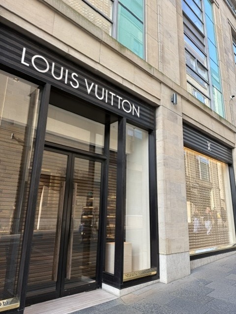 LV
