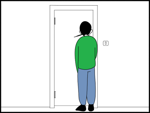 トイレに入るホリー