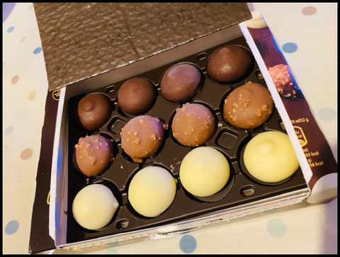 ピノっぽいアイス並べた