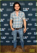 kit-harington-norman-reedus-wired-cafe-at-comic-con-01