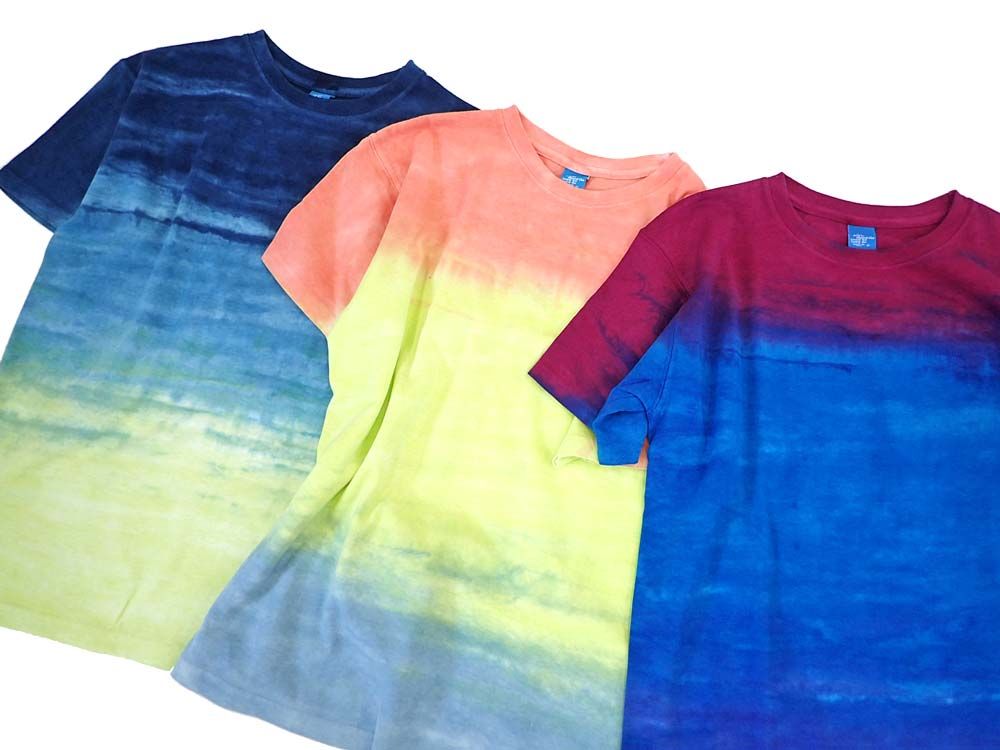 グラデーションTシャツ : HOLYSMOKE