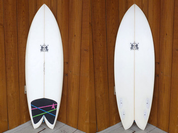 12081257_52a3ee3fa7b9b