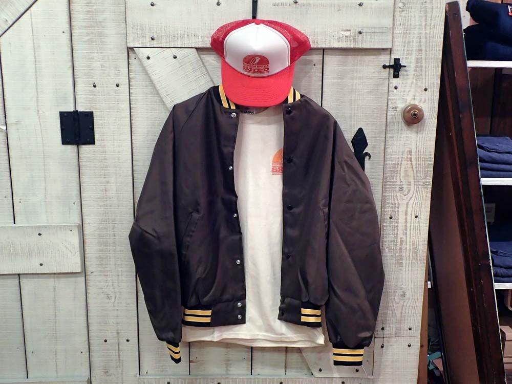 Holysmoke ベースボールジャケット Holysmoke ベースボールジャケット