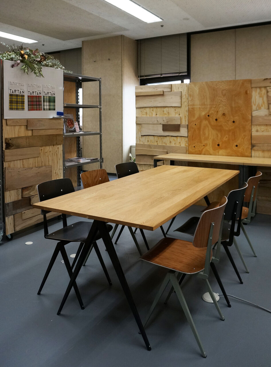 manordaいわて 納品 / Galvanitas TD4 , S16 × 6脚 : Holz日記。