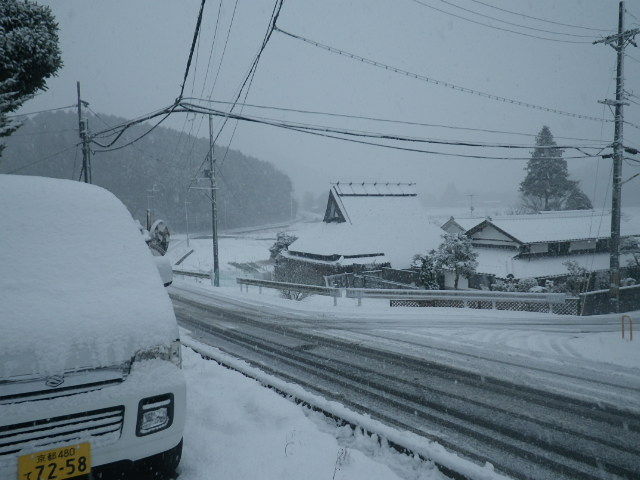 雪道走行 くれぐれもご注意ください 京丹波 松穂農園日記 雪道走行 くれぐれもご注意ください 京丹波 松穂農園日記