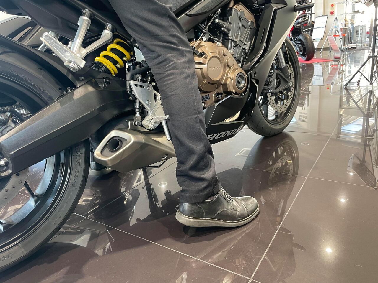 CBR650R/CB650R ローダウンシート発売!【単品でのお取り扱い CBR650R/CB650R ローダウンシート発売!【単品でのお取り扱い