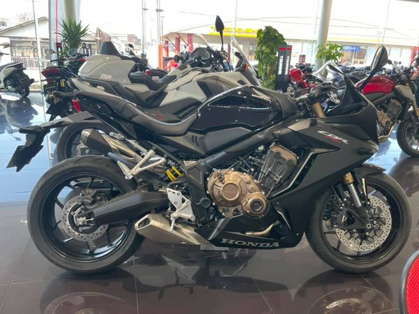 Cbr650r Cb650r ローダウンシート発売 ホンダドリーム沼津のblog