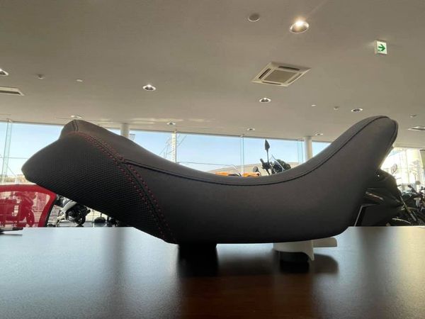 CBR650R/CB650R ローダウンシート発売！【単品でのお取り扱い中止