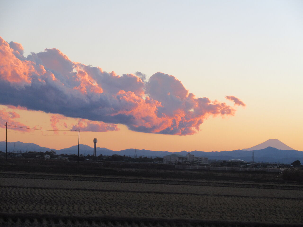 怪獣雲が富士山襲う 羽生市本田ゆたかのブログ 刃物研ぎ 羽生市 本田刃物店