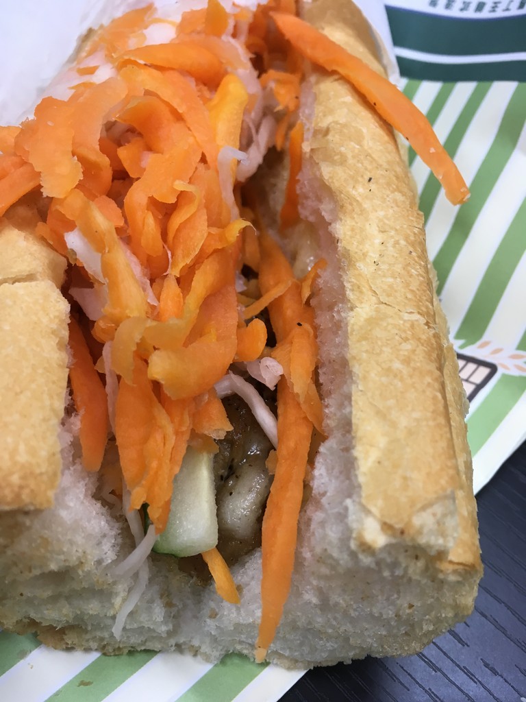 香港 佐敦 ジョーダン バインミー テイクアウト ベトナム料理 馬丁王越式法包 Vuong S French Sandwich 香港チョクホイ日記 まっすぐに