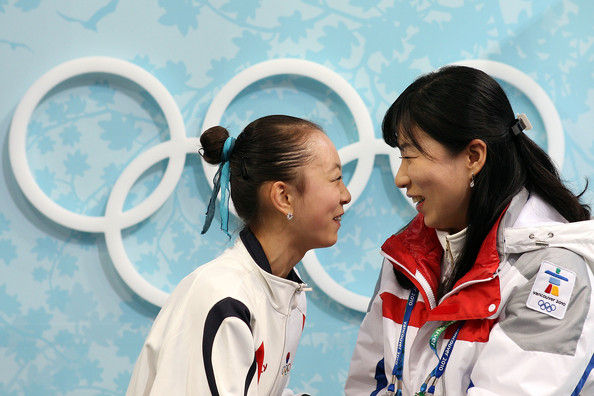 悲報 羽生選手と韓国 女子フィギュア選手の2ショット写真が流出wwwwwwww 右往左往
